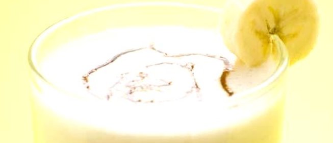 Легкий банановый коктейль