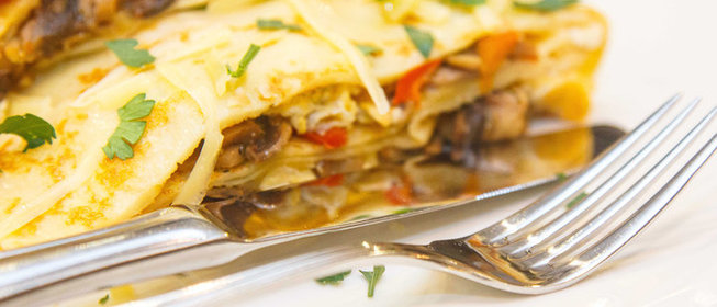 Креп с яйцом и грибами