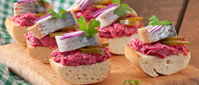 Канапе с селедкой