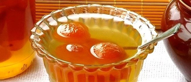 Варенье из абрикосов с косточками