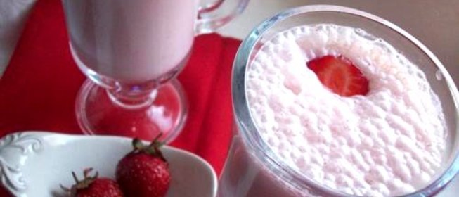 Молочный коктейль с клубникой