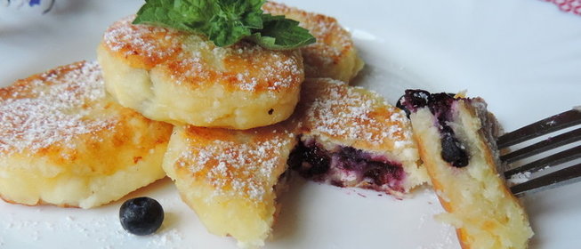 Сырники с черникой