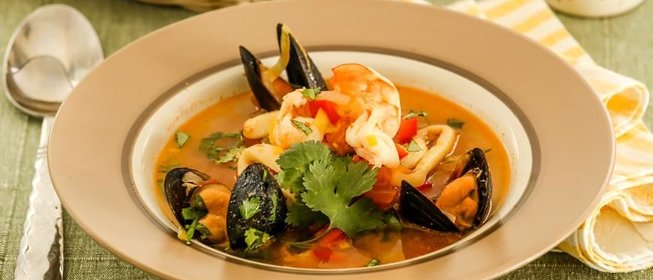 Острый суп с морепродуктами