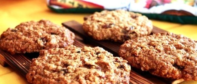 Низкокалорийное овсяное печенье с медом и специями