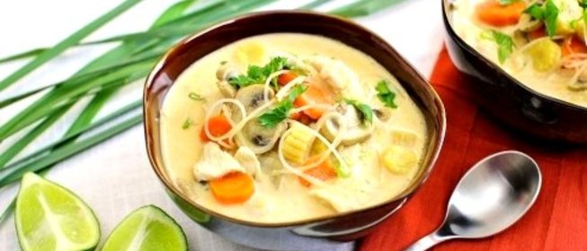 Тайский куриный суп