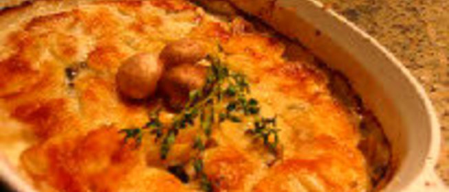 Запечённый картофель с грибами.