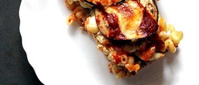 Запеканка c помидорами, баклажанами и сыром