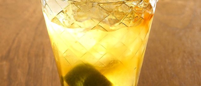 Коктейль «Кайпиринья» (Caipirinha)