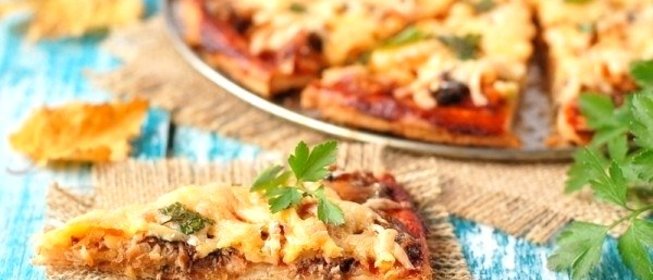 Пицца с консервированной скумбрией