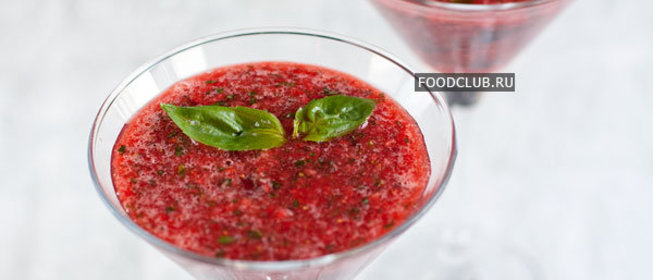 Смузи из клубники с базиликом