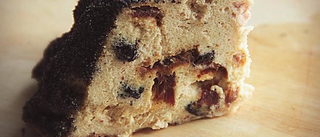 Творожная запеканка с маком и финиками