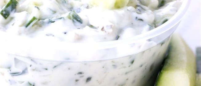 Соус дзадзики с винным уксусом