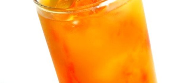 Коктейль с ромом на Хэллоуин