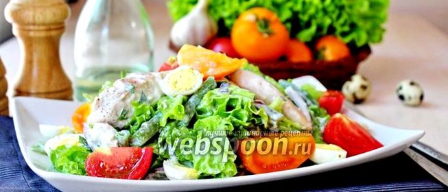 Салат с курицей и йогуртом