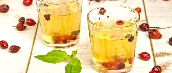 Компот из сухофруктов и клюквы