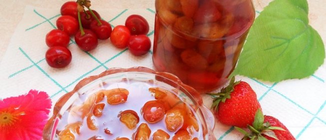 Клубнично-черешневое варенье