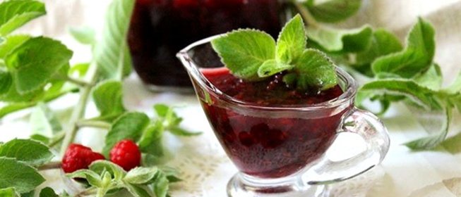 Малиновое варенье жидкое