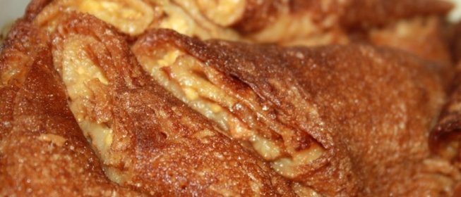 Блинчики с творогом и курагой, томленые со сливочным маслом