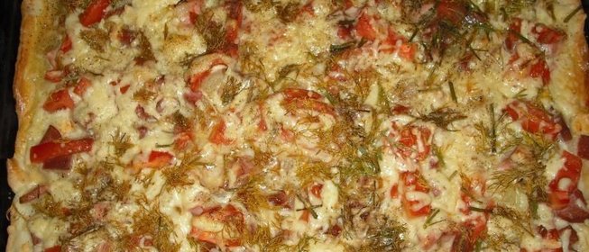 Пицца с варёной колбасой