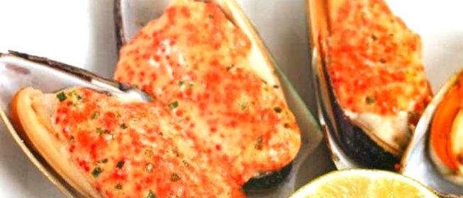 Мидии в остром соусе