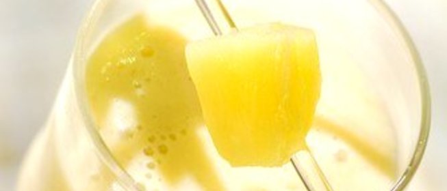 Ананасовый смузи с йогуртом