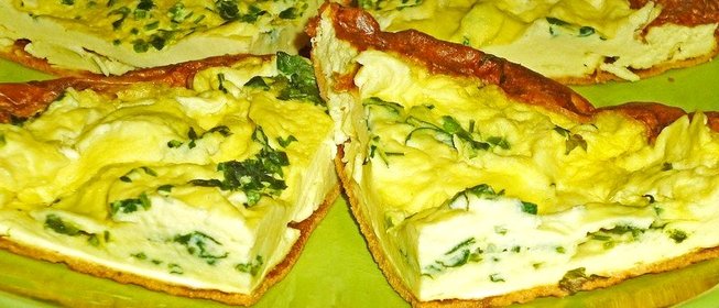 Омлет со сметаной и петрушкой