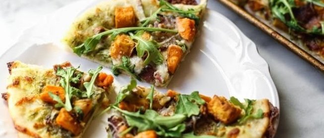 Пицца с тыквенным пюре и картофелем