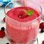 Малиновый смузи с мороженым