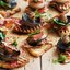 Брускетта с грибами и ветчиной