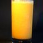 Персиковый сок с клубничным льдом