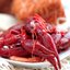 Раки, сваренные в вине