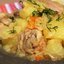 Картофель тушеный с куриными крылышками и капустой