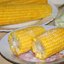 Отварная молодая кукуруза