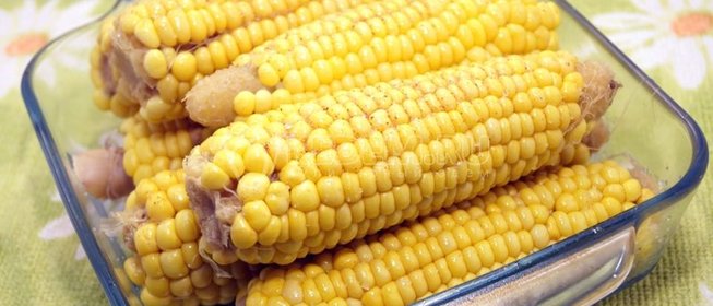 Вареная кукуруза с паприкой