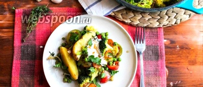 Овощное рагу с брокколи, кабачком и зелёным горошком