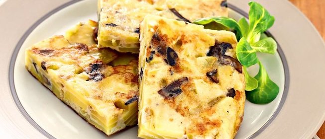 Тортилья, омлет с картофелем и грибами