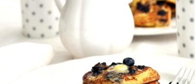 Блинчики с черникой и орехами