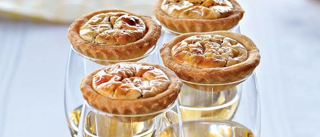 Мини-запеканки из козьего сыра