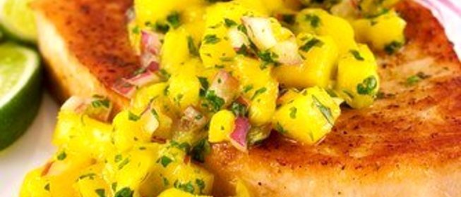 Сальса из манго и редиса