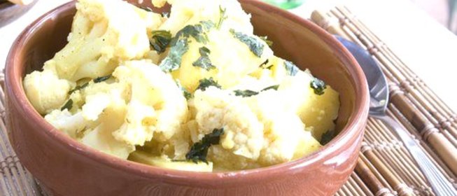 Цветная капуста со сливочным маслом и петрушкой