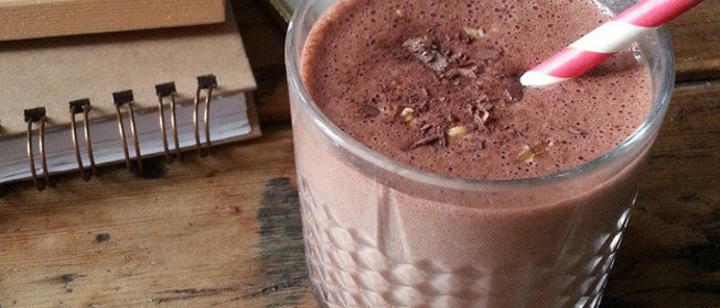 Миндальный молочный коктейль