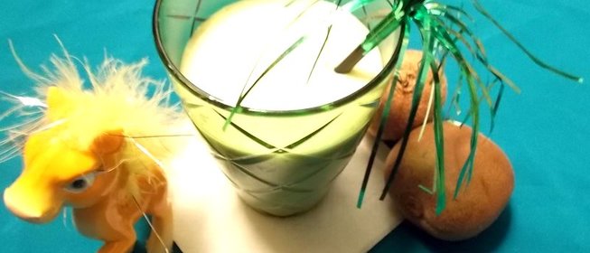 Молочный коктейль с бананом и киви