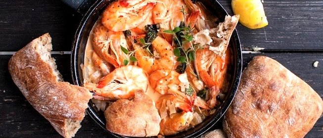 Креветки в винном соусе