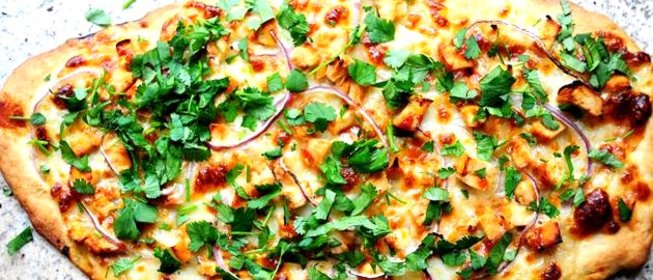 Пицца с курицей и сыром