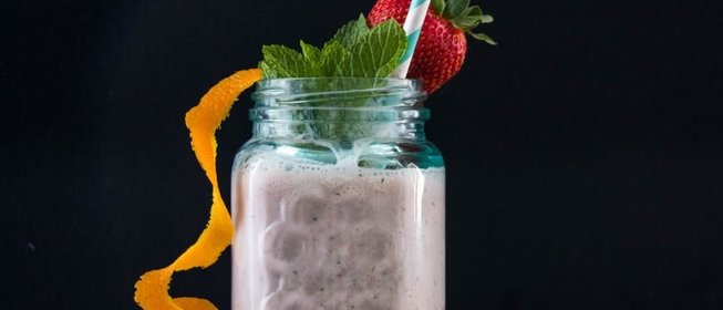 Мятно-клубничный коктейль