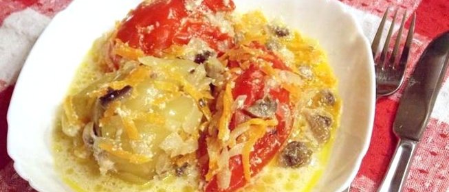 Фаршированный перец в сметанном соусе