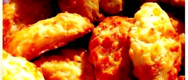 Соленое печенье с твердым сыром