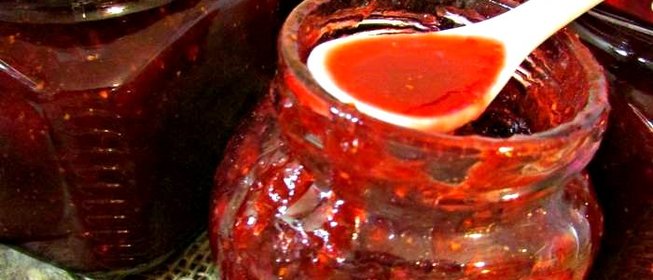 Клубничное варенье через мясорубку