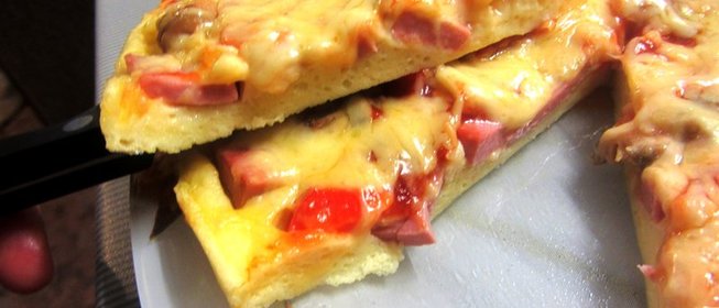 Быстрая пицца из сметанного теста