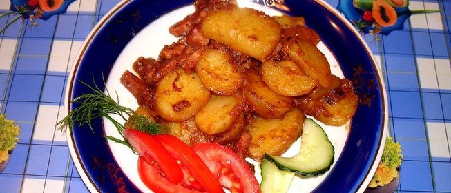 Молодой картофель с ветчиной